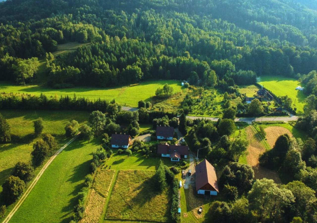 Rezydencja Bukowy Dwor Чорна Екстер'єр фото